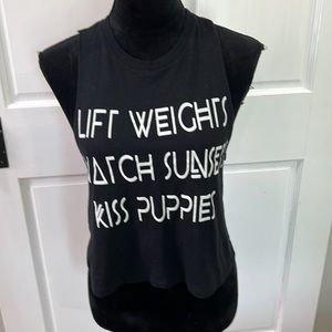 Femme Royal size Sm super cute cropped top, excellent condition, distressed